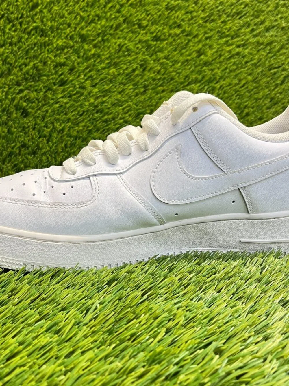 Nike Air‎ Force 1 '07 Low Mens Size 12 White Athletic Lifestyle Shoes Sneakers